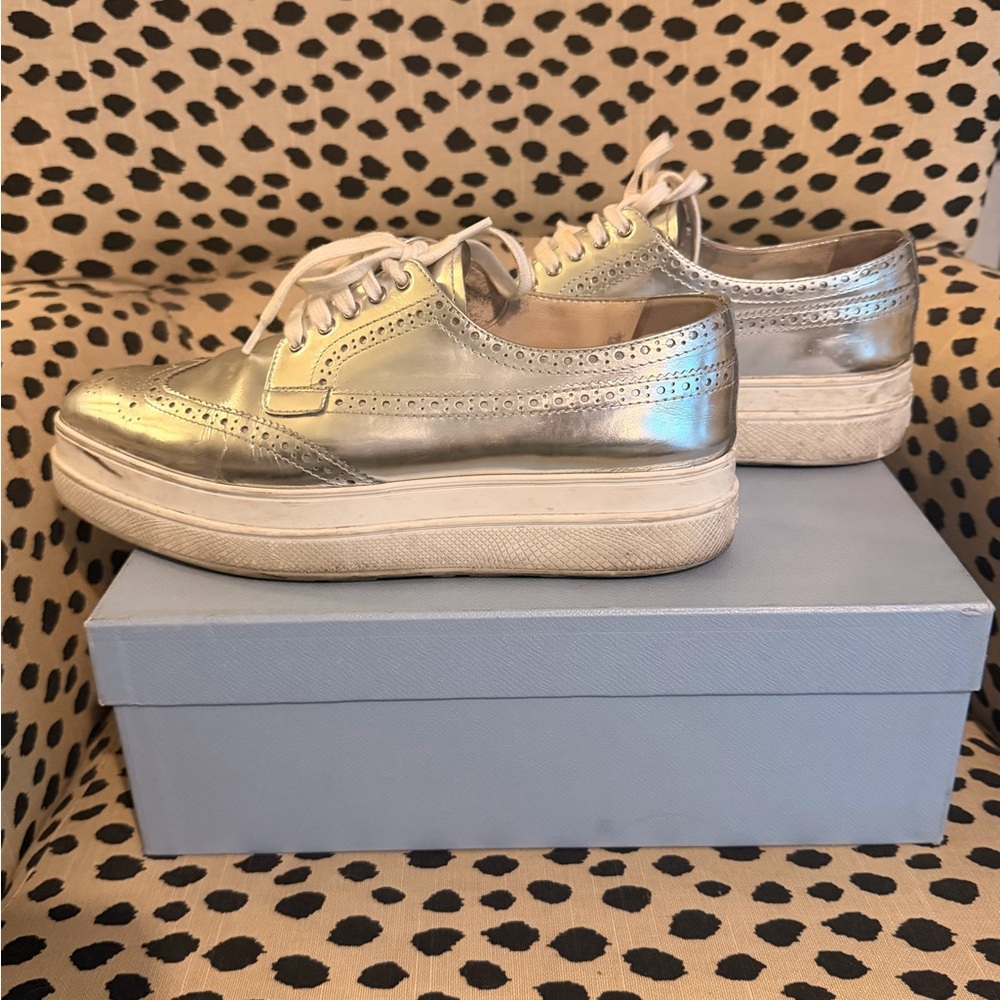 Prada Silver Oxford Women's Brogue Shoe - Picture 2 of 6